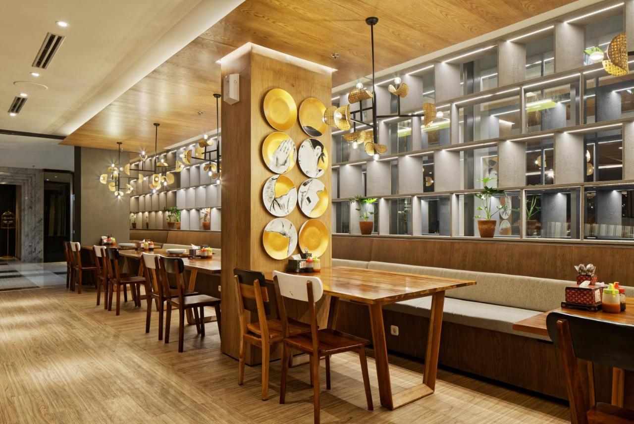 Maxone Platinum Hayam Wuruk Hotel Jakarta Luaran gambar