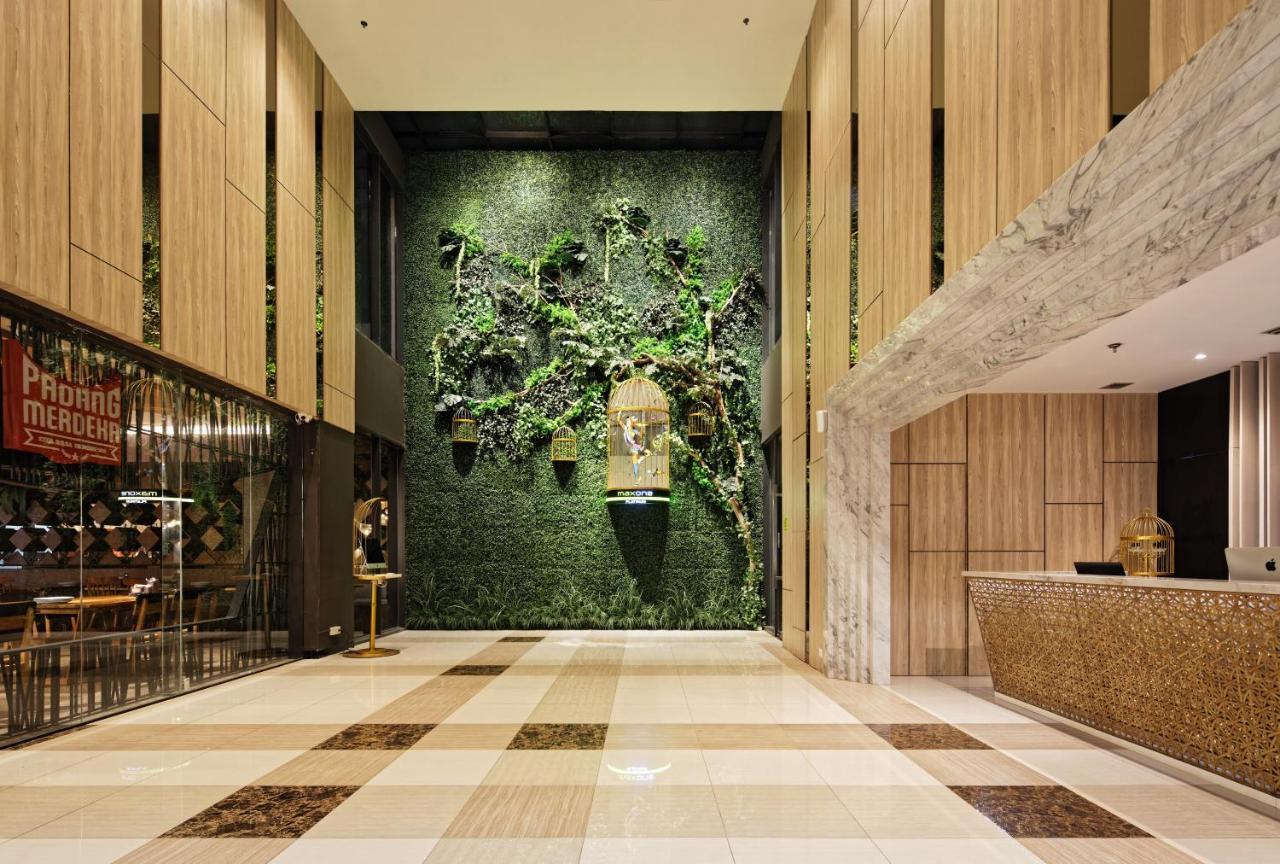 Maxone Platinum Hayam Wuruk Hotel Jakarta Luaran gambar