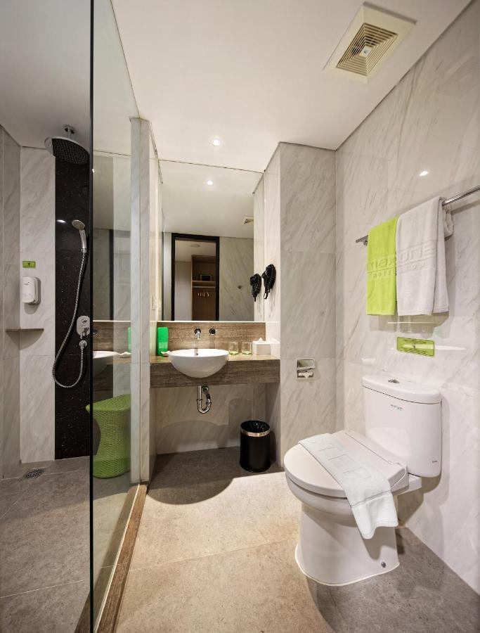 Maxone Platinum Hayam Wuruk Hotel Jakarta Luaran gambar